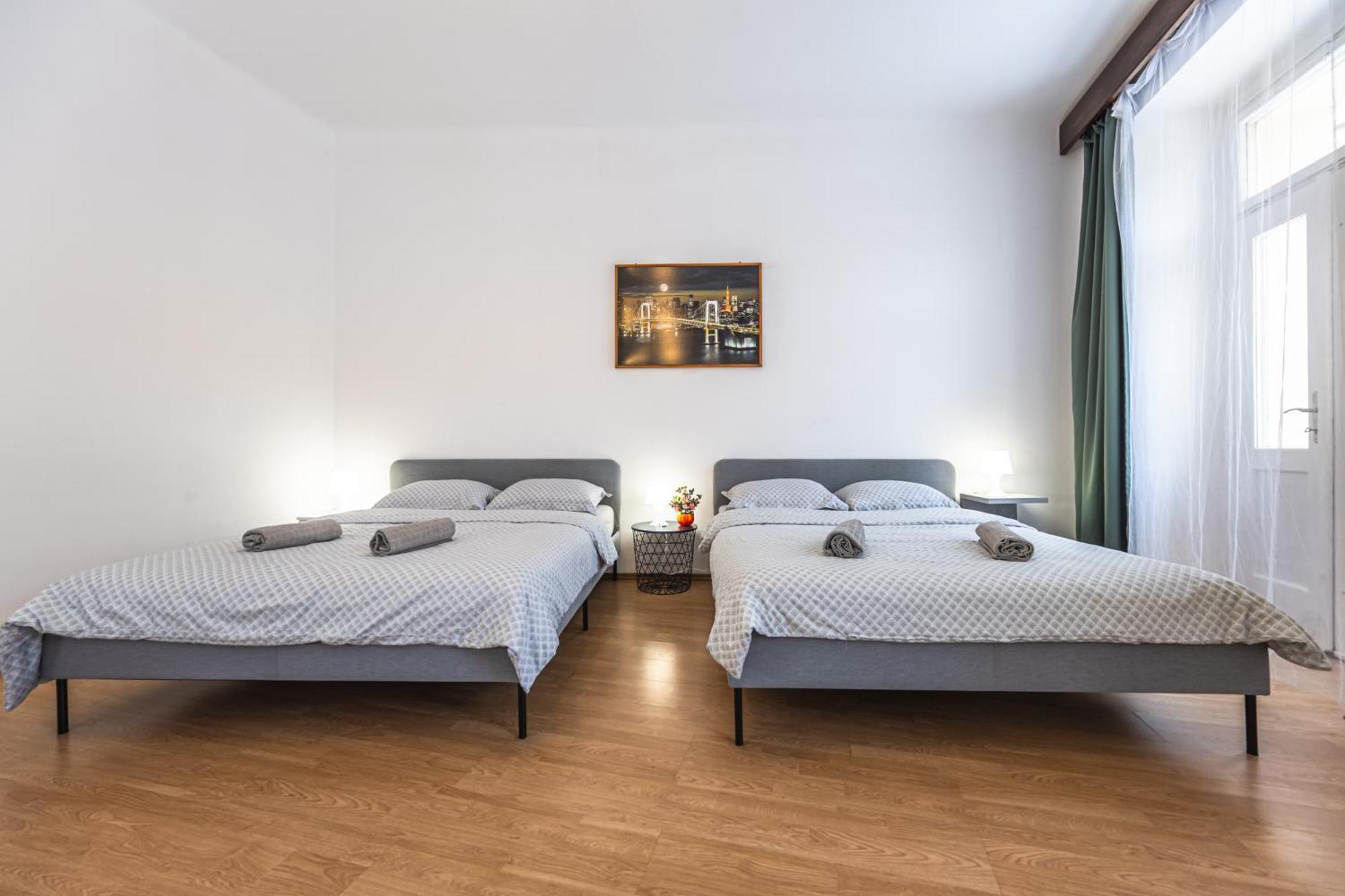 Wenceslas Square 2 Bedroom Apartment Praha Bagian luar foto